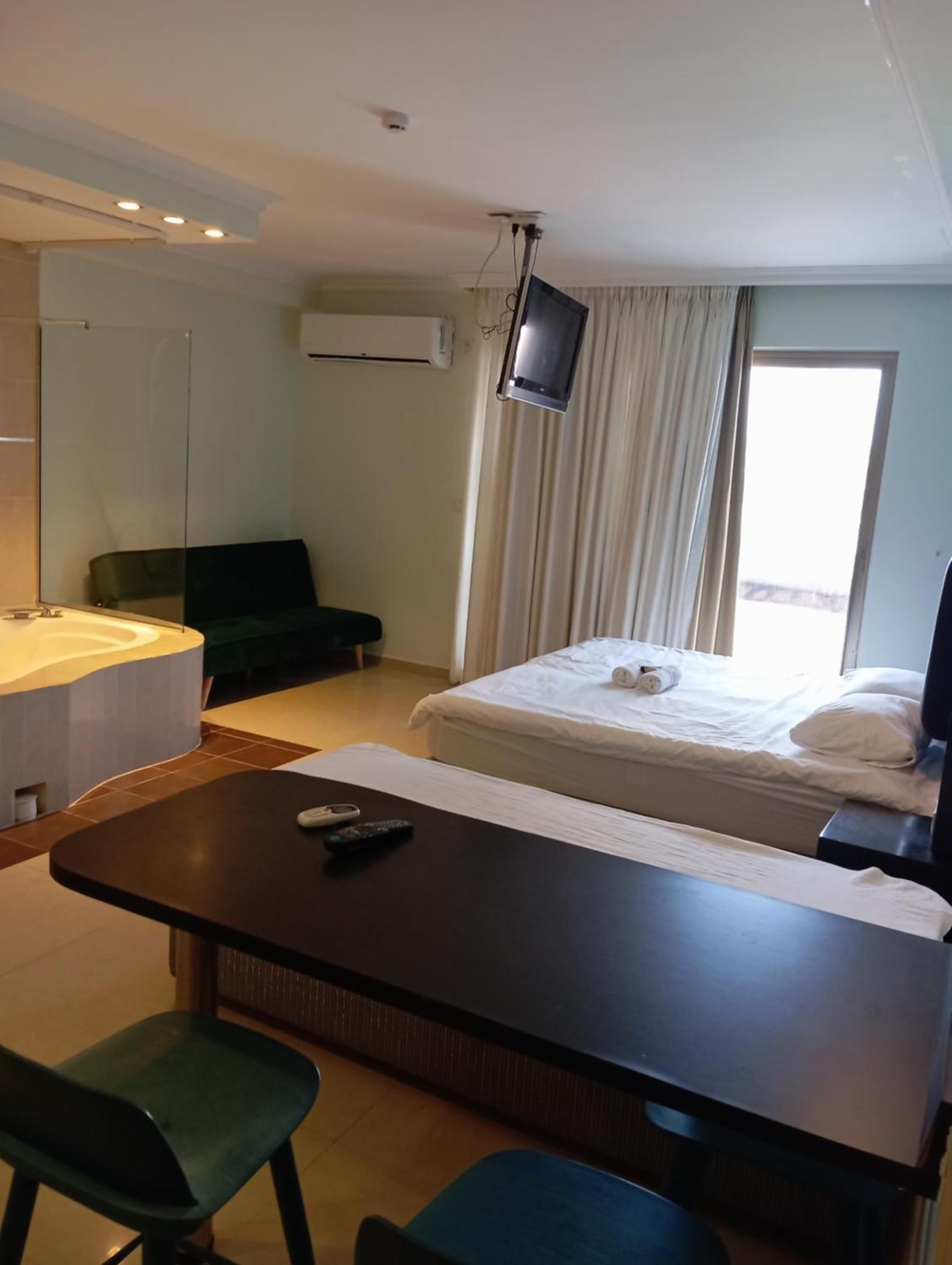 Marina Beach Hotel Tel Aviv Exteriör bild